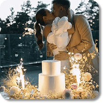 Imagem de um quadrado genérico com bordas arredondadas, em uma figure.